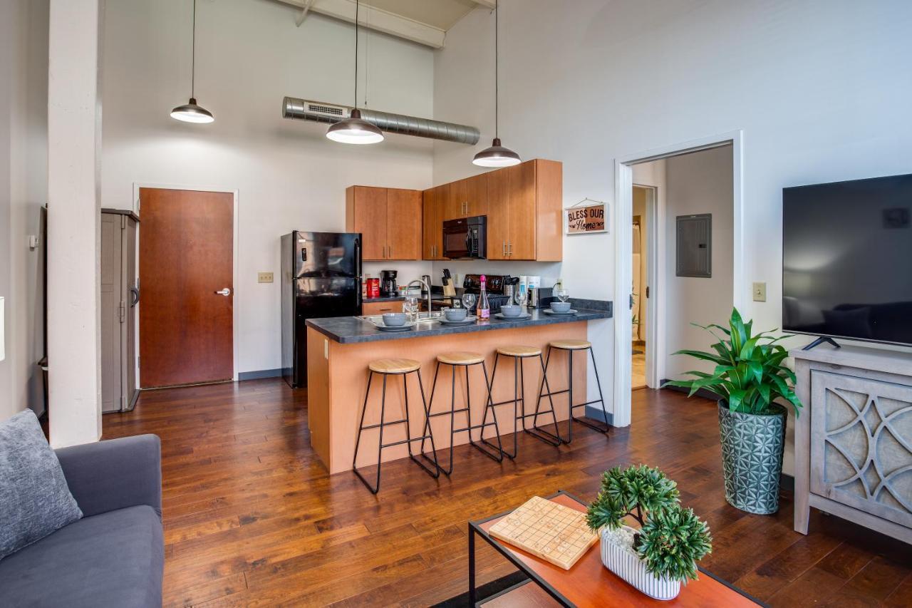 Ny Style Centric Loft With King Bed By Park Ave Lejlighed Rochester Eksteriør billede