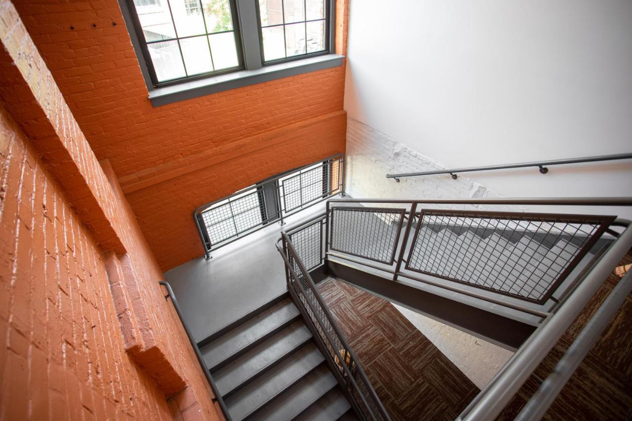 Ny Style Centric Loft With King Bed By Park Ave Lejlighed Rochester Eksteriør billede